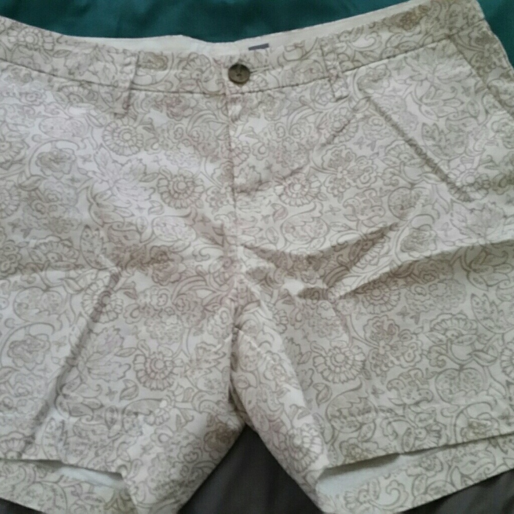 Old navy shorts